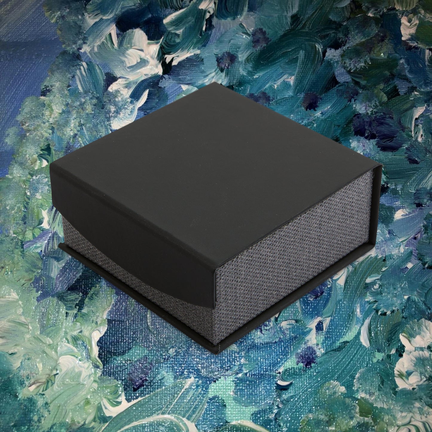 Love Wreath -  Love Knot Necklace