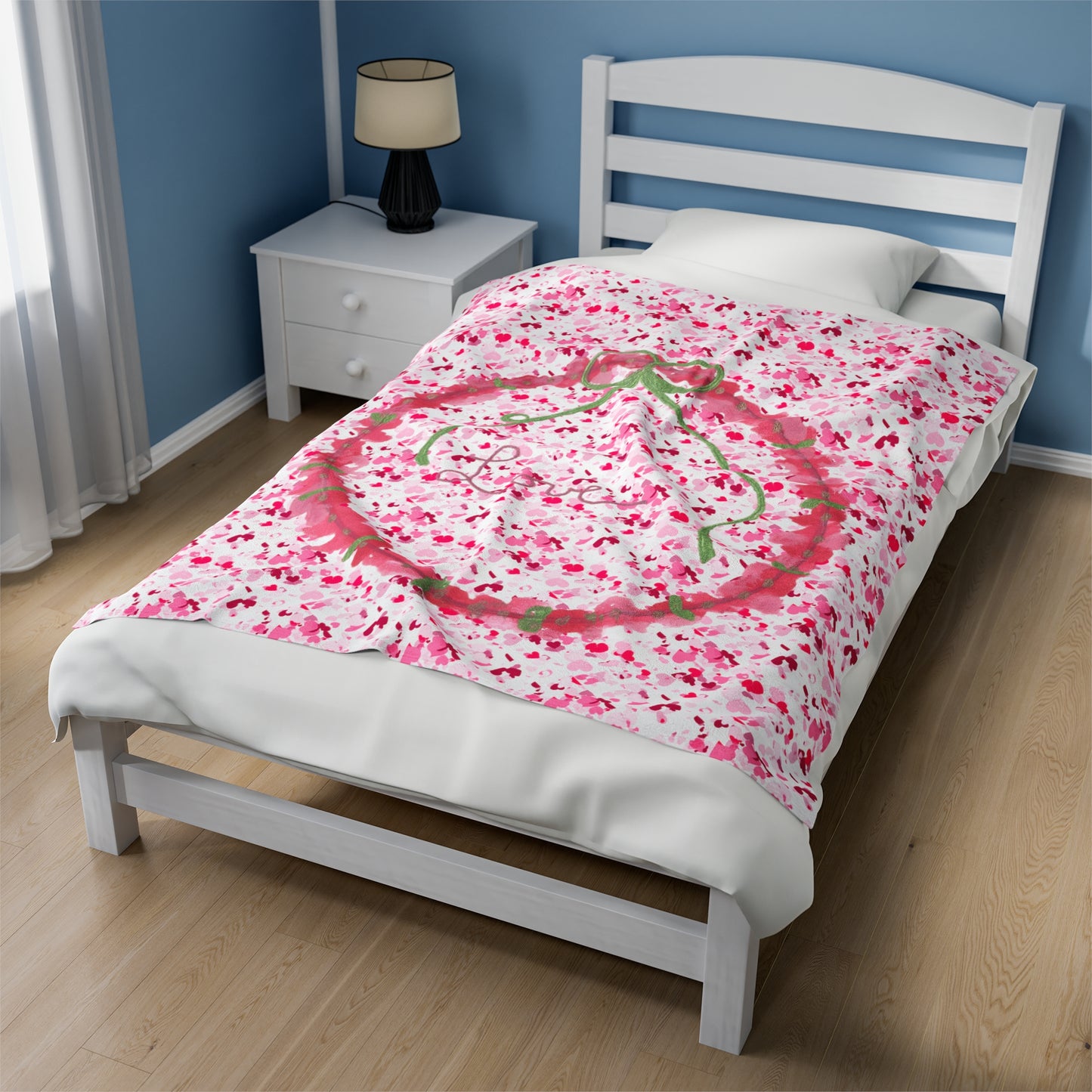 Love Wreath Velveteen Plush Blanket