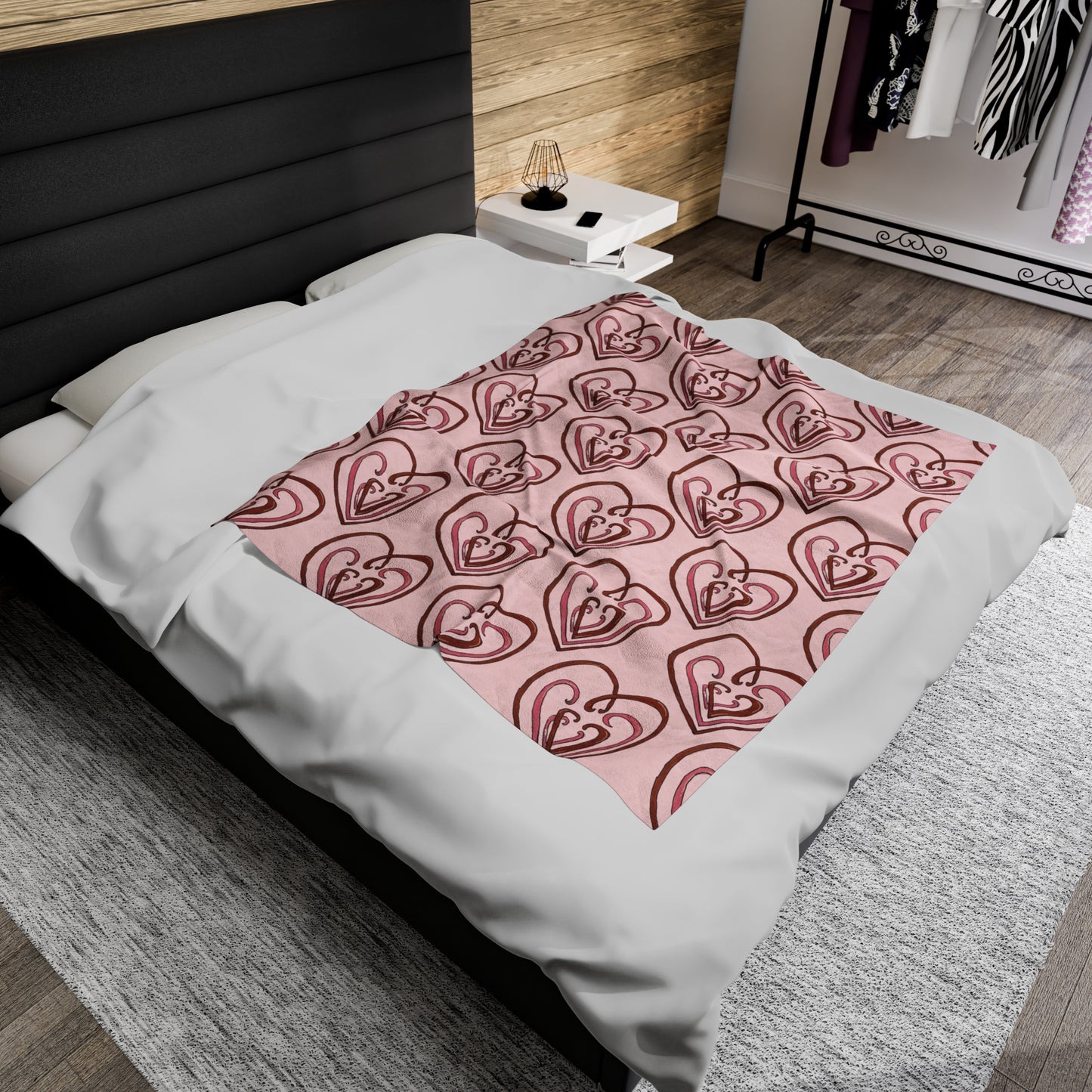 Hearts Intertwined Velveteen Plush Blanket - Pink
